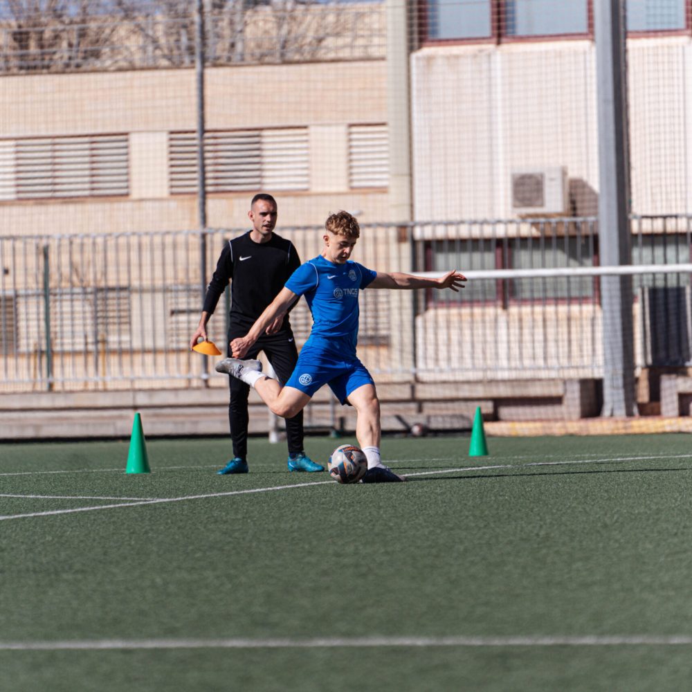 ACADEMIA FUTBOL TNGS 8
